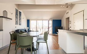 easyhomes - Brera Luxury Suites